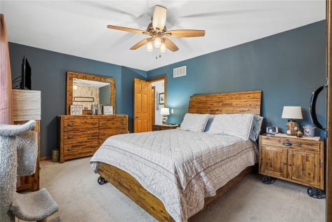 5727 26th Avenue Drive Vinton IA 52349
