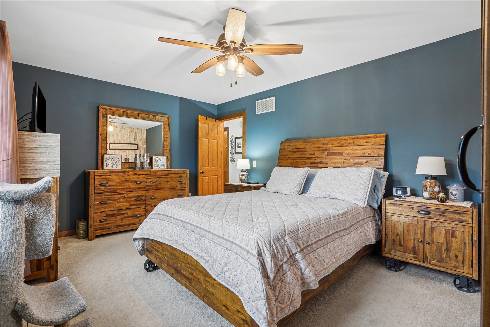 5727 26th Avenue Drive Vinton IA 52349