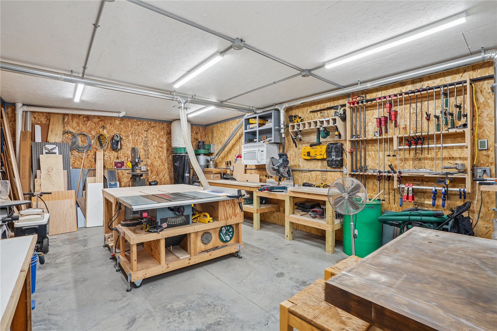 5727 26th Avenue Drive Vinton IA 52349