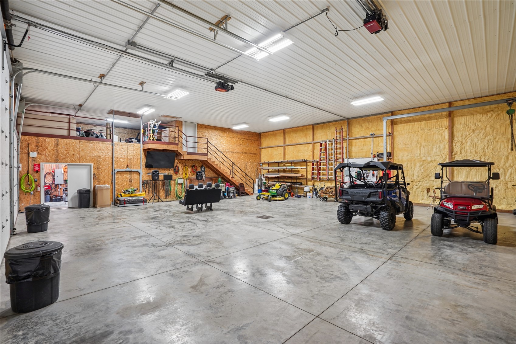 5727 26th Avenue Drive Vinton IA 52349