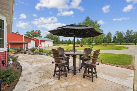 5727 26th Avenue Drive Vinton IA 52349