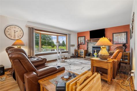 5727 26th Avenue Drive Vinton IA 52349