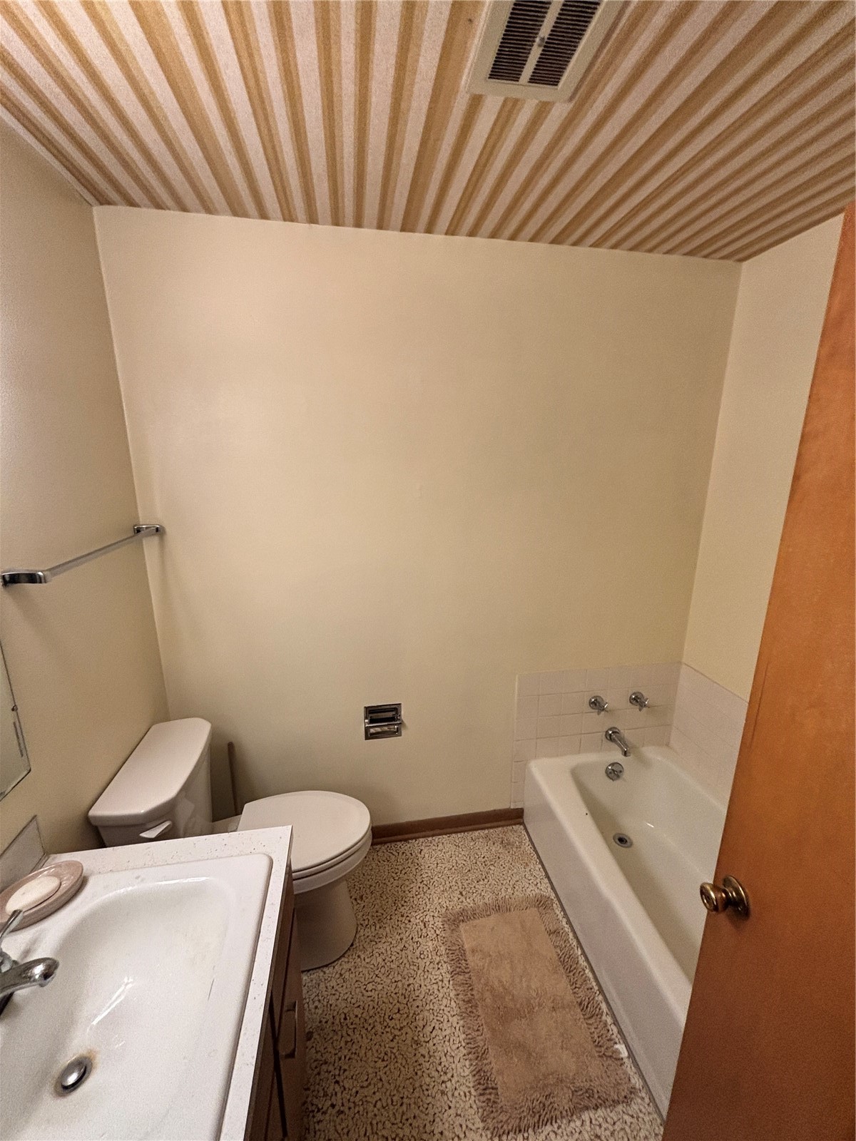 3917 Nancy Jane Lane NE Cedar Rapids IA 52402