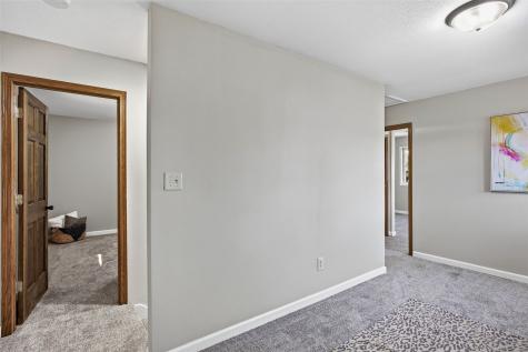 3806 E Avenue NE Cedar Rapids IA 52402