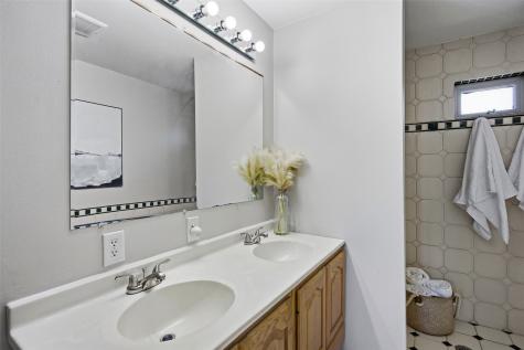 3806 E Avenue NE Cedar Rapids IA 52402