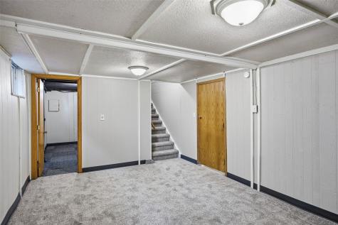 3806 E Avenue NE Cedar Rapids IA 52402