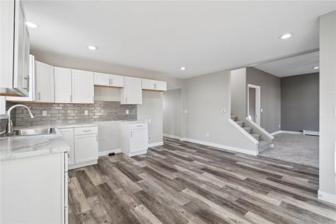 809 Jefferson Avenue Lowden IA 52255