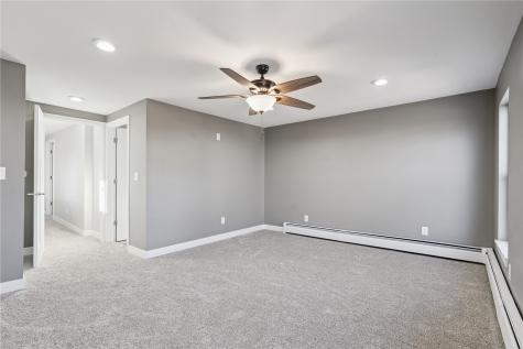 809 Jefferson Avenue Lowden IA 52255