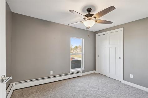 809 Jefferson Avenue Lowden IA 52255