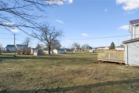809 Jefferson Avenue Lowden IA 52255