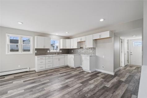 809 Jefferson Avenue Lowden IA 52255