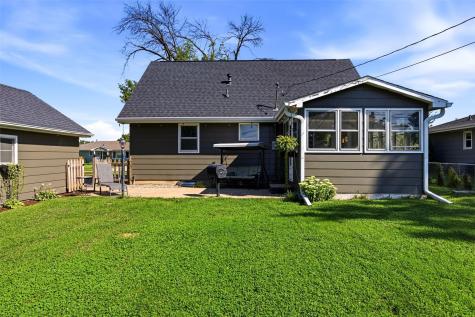 1565 Brockman Avenue Marion IA 52302