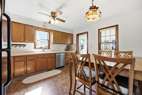 1565 Brockman Avenue Marion IA 52302