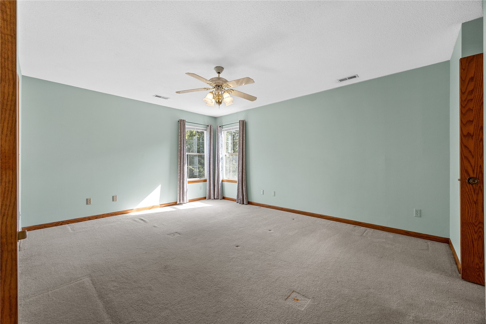 413 Rockvalley Drive SW Cedar Rapids IA 52404