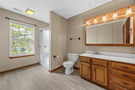 413 Rockvalley Drive SW Cedar Rapids IA 52404