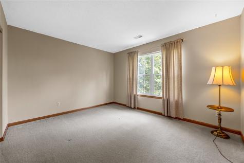 413 Rockvalley Drive SW Cedar Rapids IA 52404