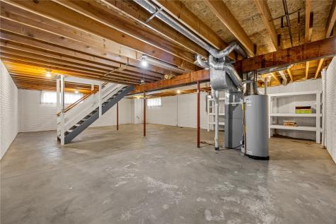 413 Rockvalley Drive SW Cedar Rapids IA 52404