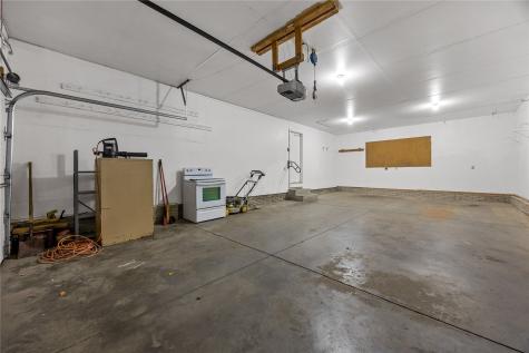 413 Rockvalley Drive SW Cedar Rapids IA 52404