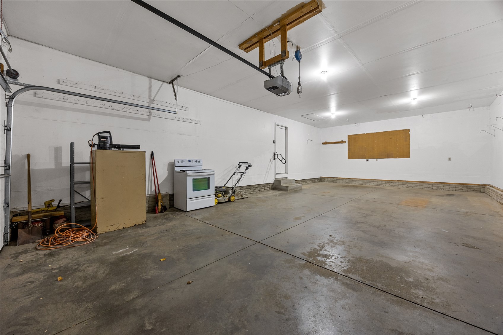413 Rockvalley Drive SW Cedar Rapids IA 52404