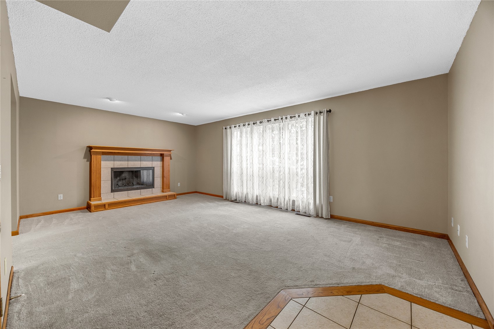 413 Rockvalley Drive SW Cedar Rapids IA 52404