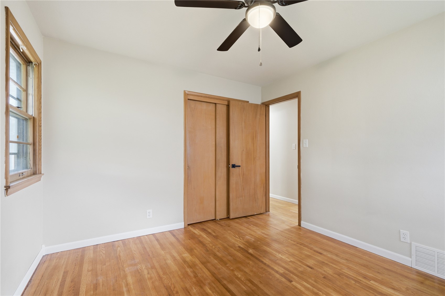 2058 42nd Street NE Cedar Rapids IA 52402