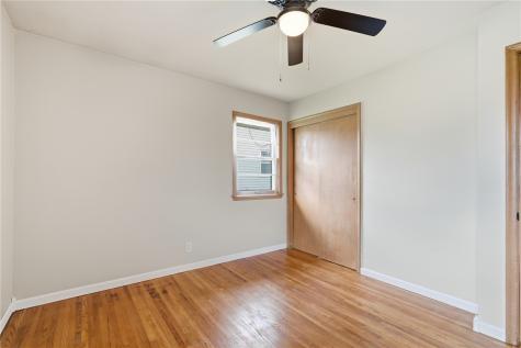 2058 42nd Street NE Cedar Rapids IA 52402