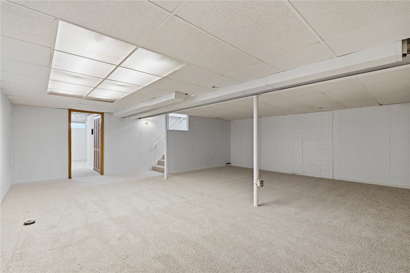2058 42nd Street NE Cedar Rapids IA 52402