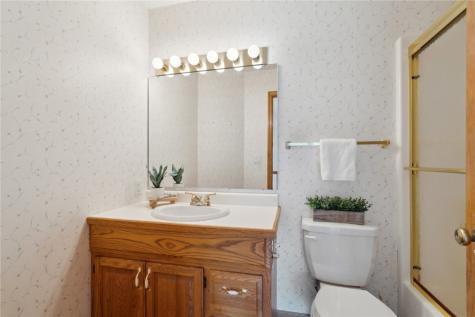 3350 Old Orchard Road NE Cedar Rapids IA 52402