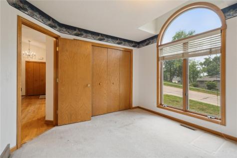 3350 Old Orchard Road NE Cedar Rapids IA 52402