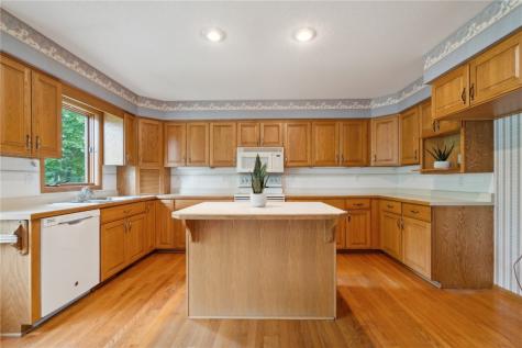 3350 Old Orchard Road NE Cedar Rapids IA 52402