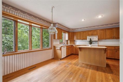 3350 Old Orchard Road NE Cedar Rapids IA 52402