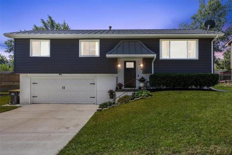 1225 Emmons Hiawatha IA 52233