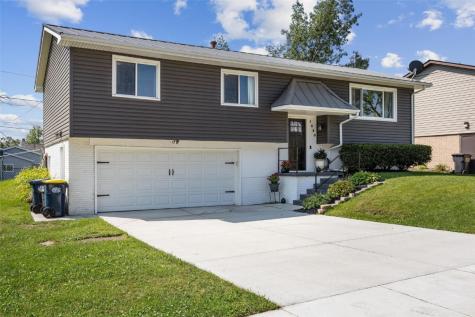 1225 Emmons Hiawatha IA 52233