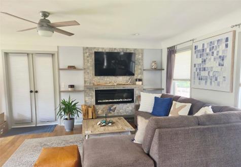 322 Liberty Drive SE Cedar Rapids IA 52403
