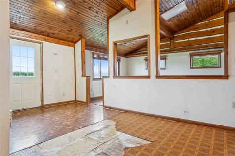 3801 Highway 382 NE Solon IA 52333