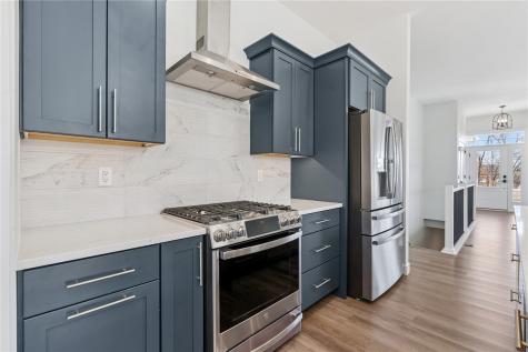 5608 Seminole Valley Trail NE Cedar Rapids IA 52411