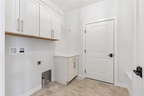 5608 Seminole Valley Trail NE Cedar Rapids IA 52411