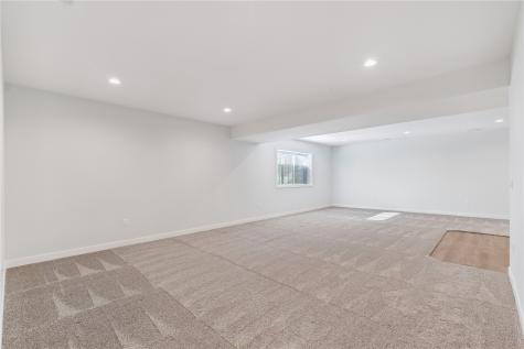 5608 Seminole Valley Trail NE Cedar Rapids IA 52411