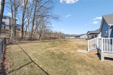 5608 Seminole Valley Trail NE Cedar Rapids IA 52411