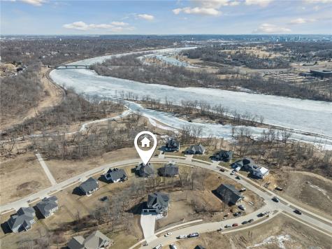 5608 Seminole Valley Trail NE Cedar Rapids IA 52411