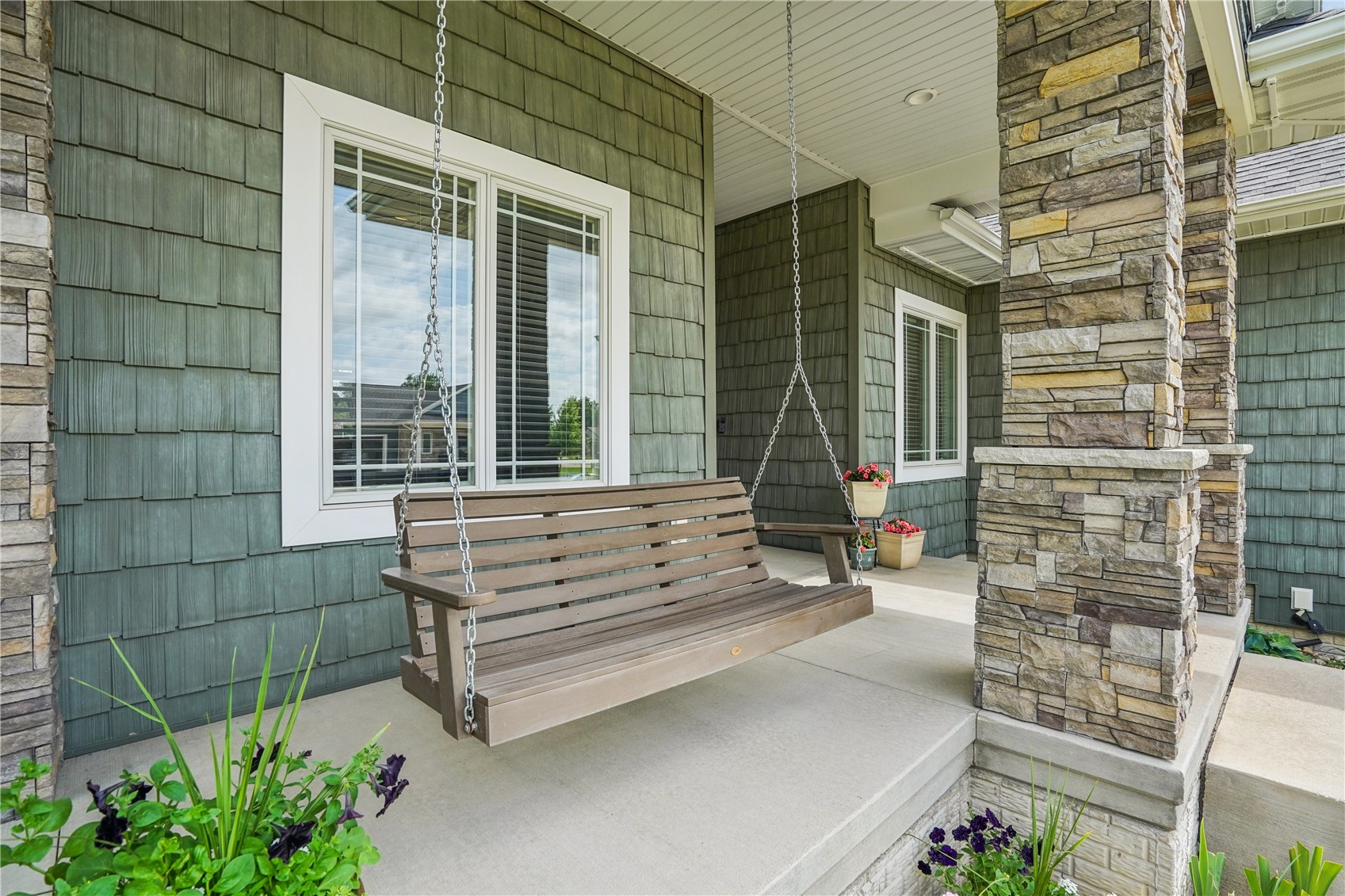 706 Jefferson Drive Center Point IA 52213