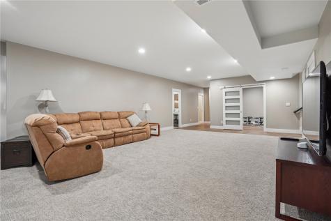 706 Jefferson Drive Center Point IA 52213