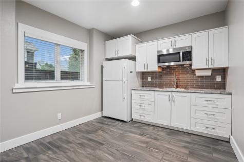 706 Jefferson Drive Center Point IA 52213