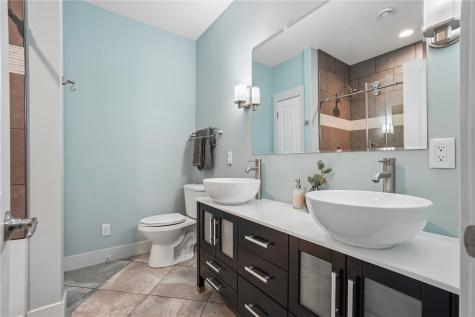 706 Jefferson Drive Center Point IA 52213