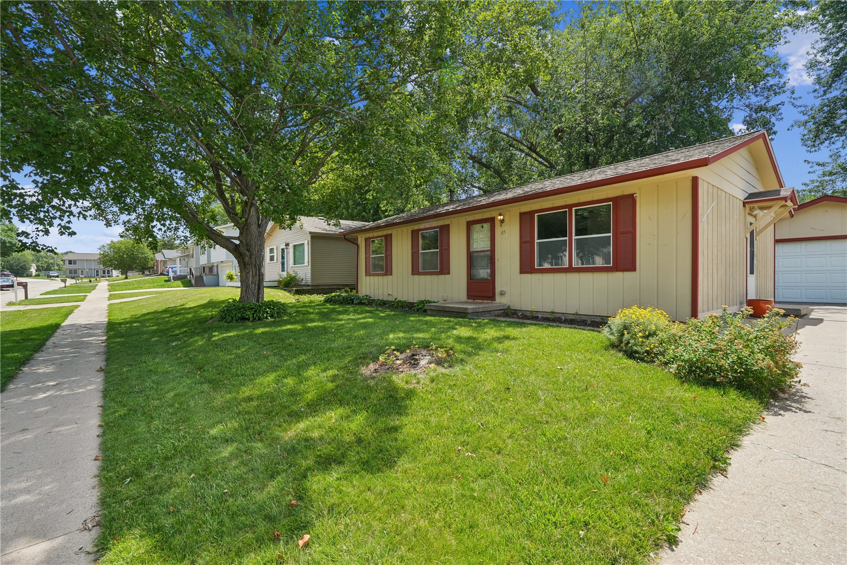 North Liberty IA, 65 Birch Court