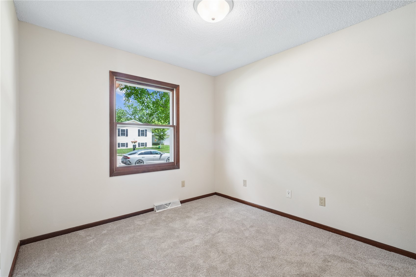 65 Birch Court North Liberty IA 52317