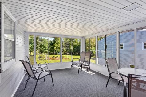 1022 Rolling Glen Drive Marion IA 52302