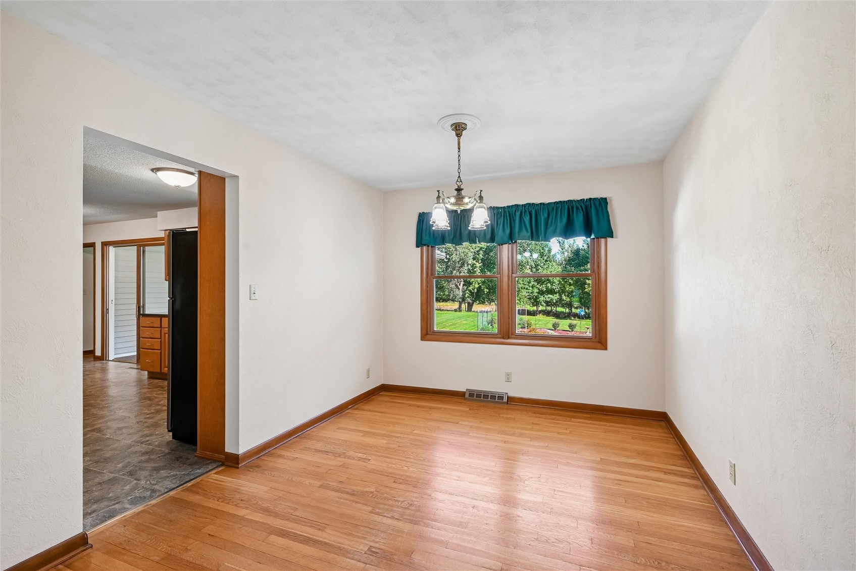 1022 Rolling Glen Drive Marion IA 52302
