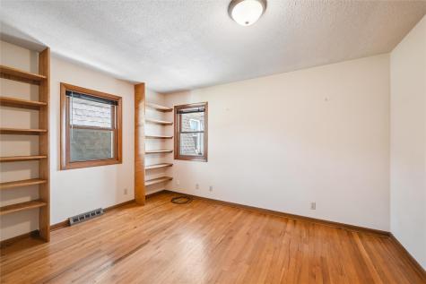 1022 Rolling Glen Drive Marion IA 52302