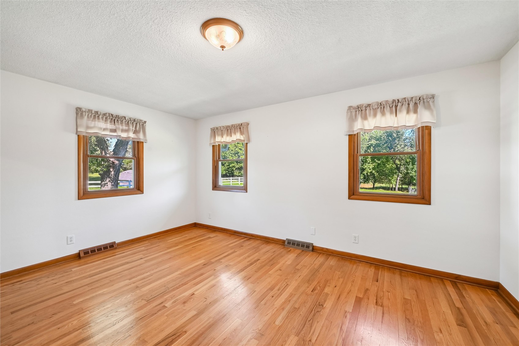 1022 Rolling Glen Drive Marion IA 52302
